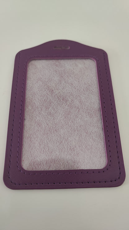 Pokončni etui za priponke